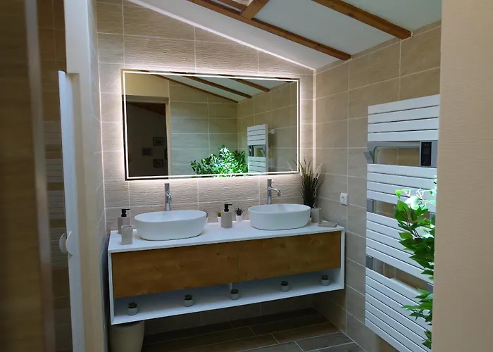 Classee 3 Etoiles, Piscine Chaufee 9x4, A 500m De La Surveillee Ferienhaus *